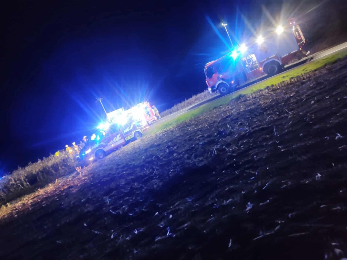 Trzy osoby zakleszczone w wypadku samochodów w powiecie proszowickim Trzy osoby zakleszczone w wypadku samochodów w powiecie proszowickim