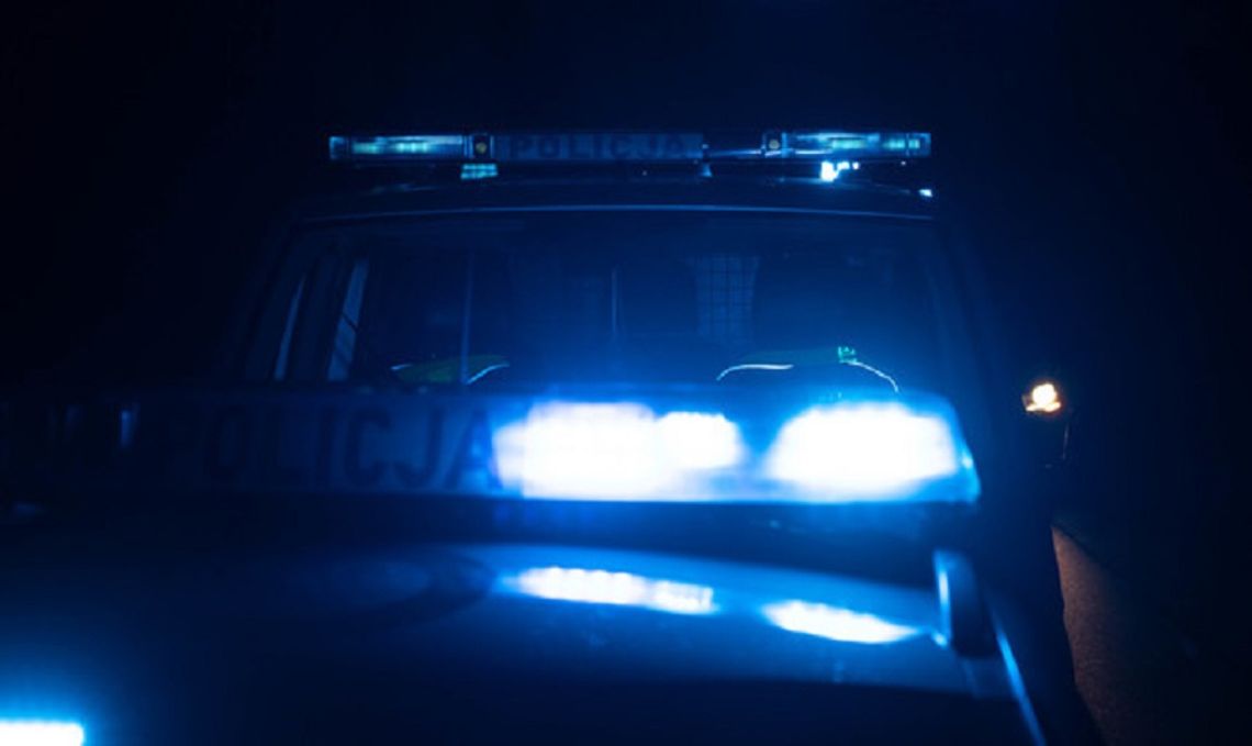 Uciekali przed policjantami, nie unikną odpowiedzialności. Nocny pościg w Nowym Sączu Uciekali przed policjantami, nie unikną odpowiedzialności. Nocny pościg w Nowym Sączu