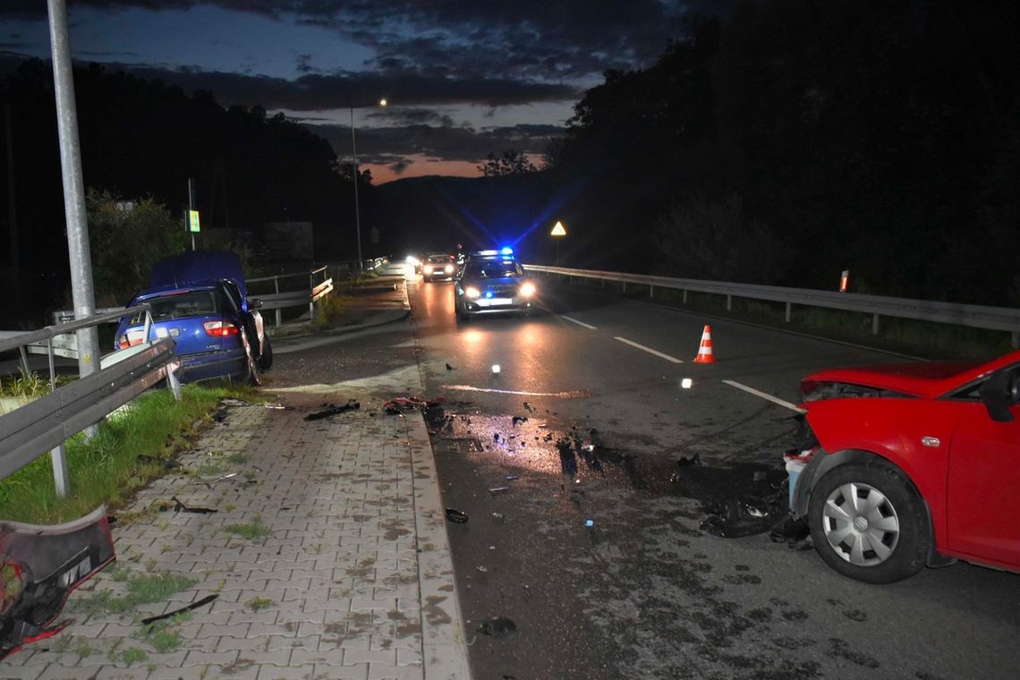 Uciekł z miejsca wypadku i zostawił rannych pasażerów. 37- latek z gminy Lubień trafił do aresztu