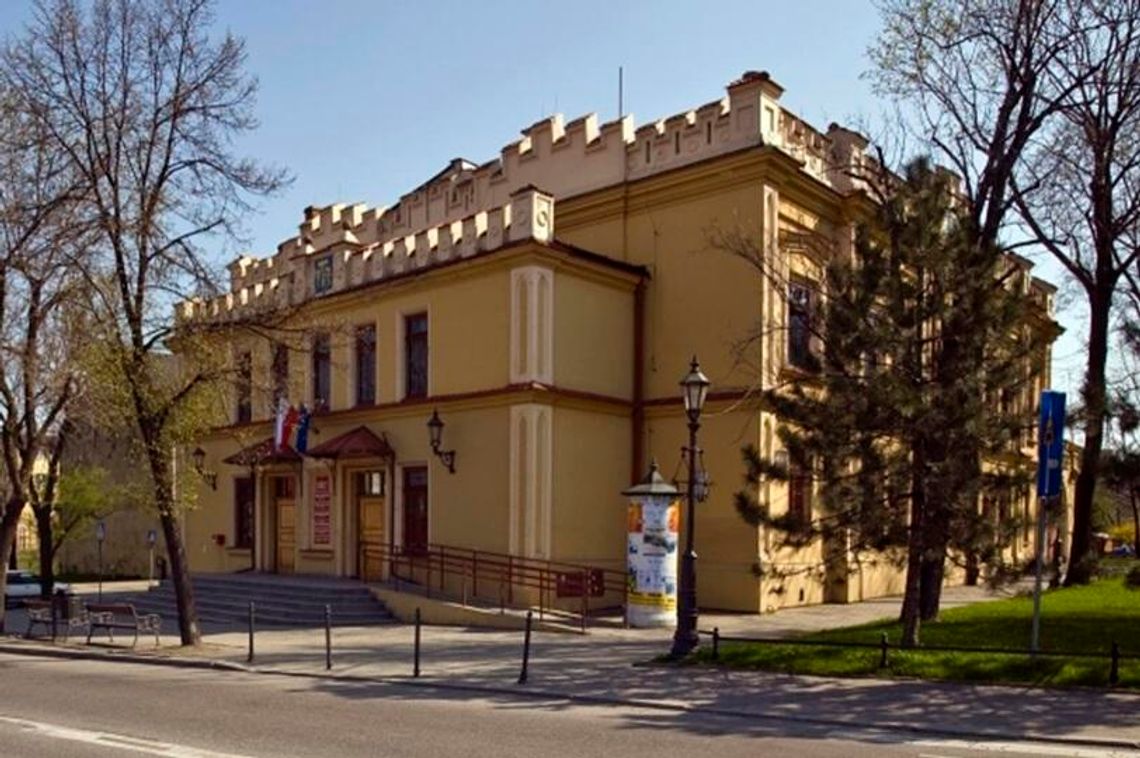 Urząd Miasta i Gminy w Wieliczce szuka pracownika do Wydziału Inwestycji i Rozwoju Urząd Miasta i Gminy w Wieliczce szuka pracownika do Wydziału Inwestycji i Rozwoju