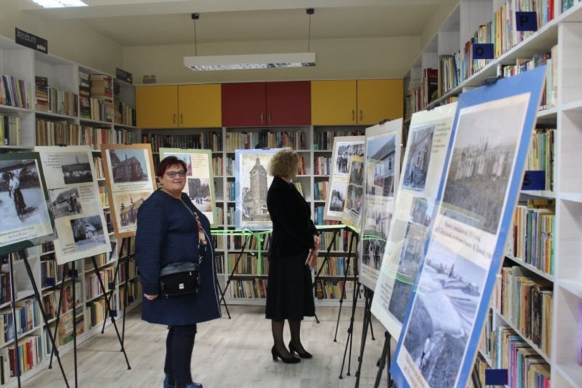 W Bibliotece w Brzeziu można zobaczyć wystawę pt. „Dawne Brzezie w obiektywie mieszkańców”