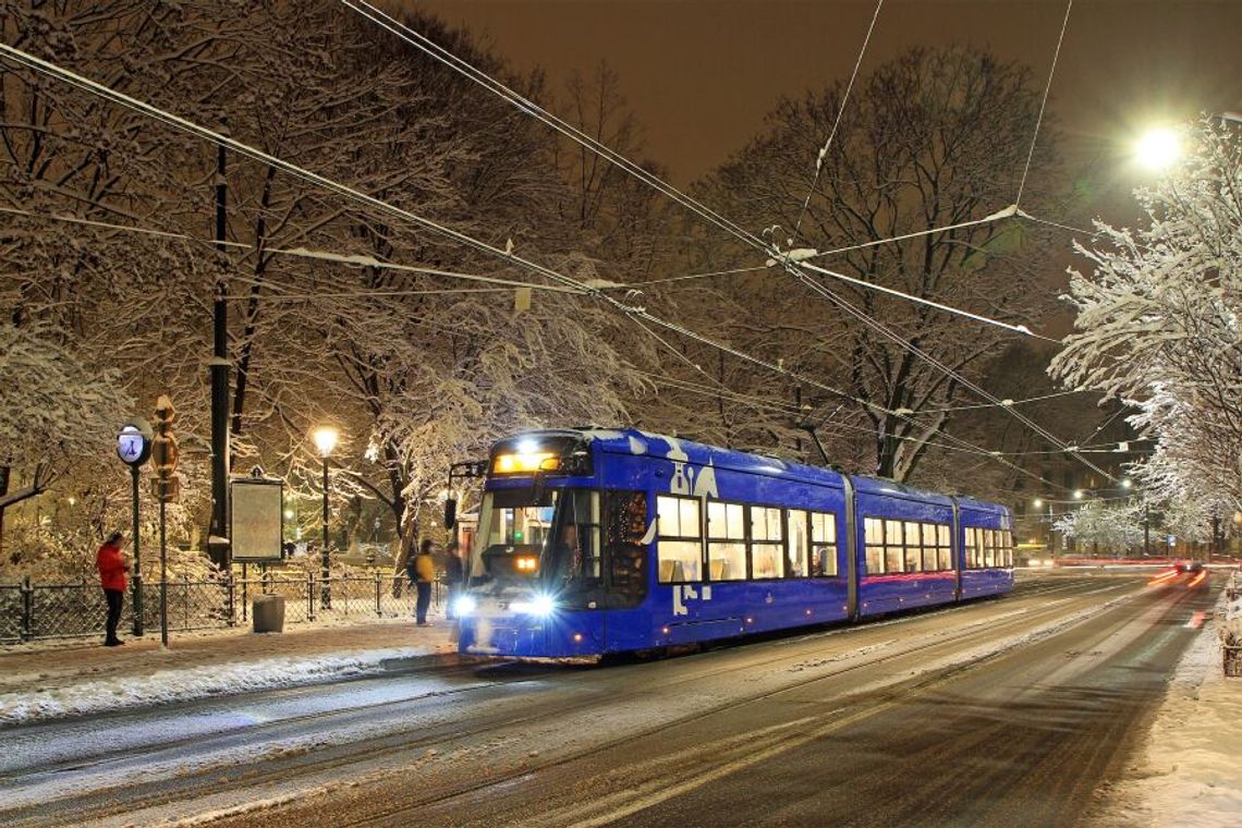 Więcej tramwajów i autobusów w okresie świątecznym w Krakowie