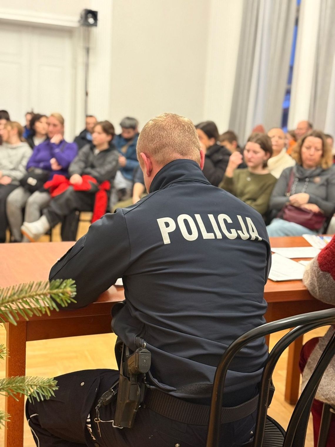 Wieliccy policjanci spotkali się z wolontariuszami Wielkiej Orkiestry Świątecznej Pomocy przed zbliżającą się 34. edycją finału akcji Wieliccy policjanci spotkali się z wolontariuszami Wielkiej Orkiestry Świątecznej Pomocy przed zbliżającą się 34. edycją finału akcji