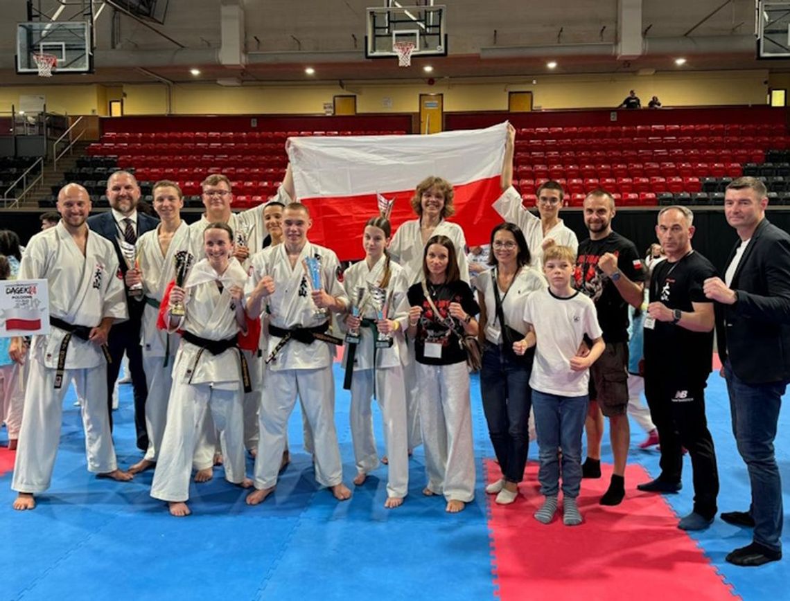 Wieliczanin na podium Mistrzostw Świata Full Contakt Karate w Montrealu