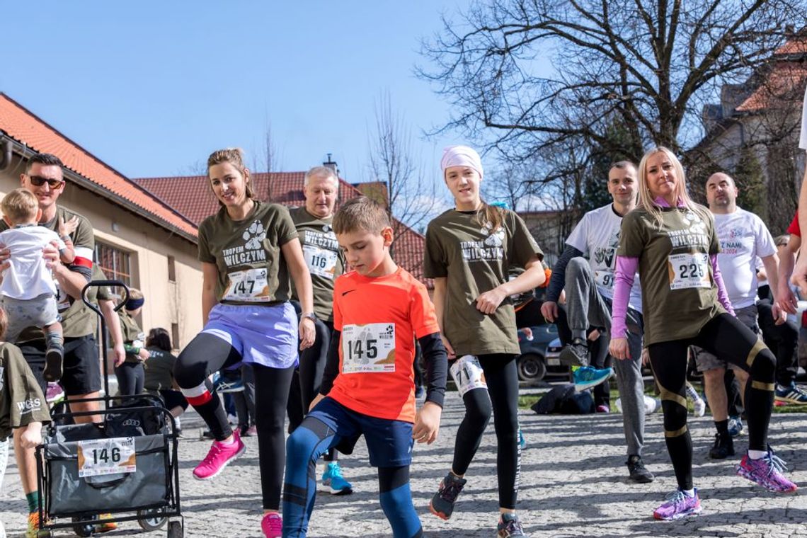 Wieliczka. Bieg Tropem Wilczym - Rekordowe 350 osób na linii startu