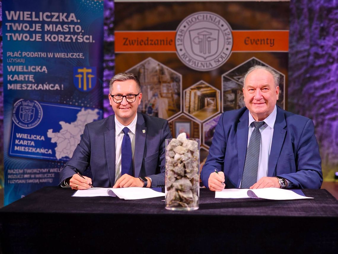 Wieliczka i Bochnia zacieśniają współpracę. Posiadacze Wielickiej Karty Mieszkańca skorzystają z oferty Kopalni Soli Bochnia