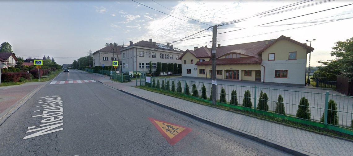 Wieliczka zdobyła ponad 1,6 mln zł! Jest przełom w sprawie szkoły w Śledziejowicach Wieliczka zdobyła ponad 1,6 mln zł! Jest przełom w sprawie szkoły w Śledziejowicach
