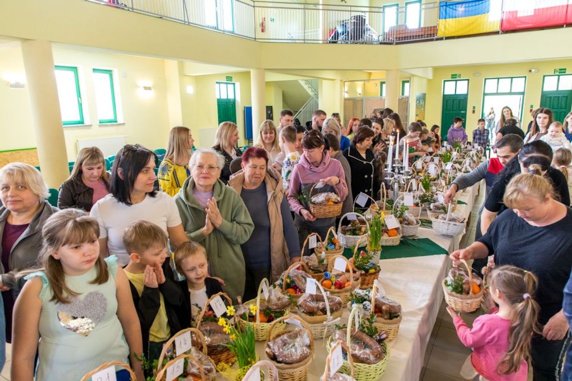 Wielkanocne spotkanie w Centrum Pomocy Ukrainie w Grabiu