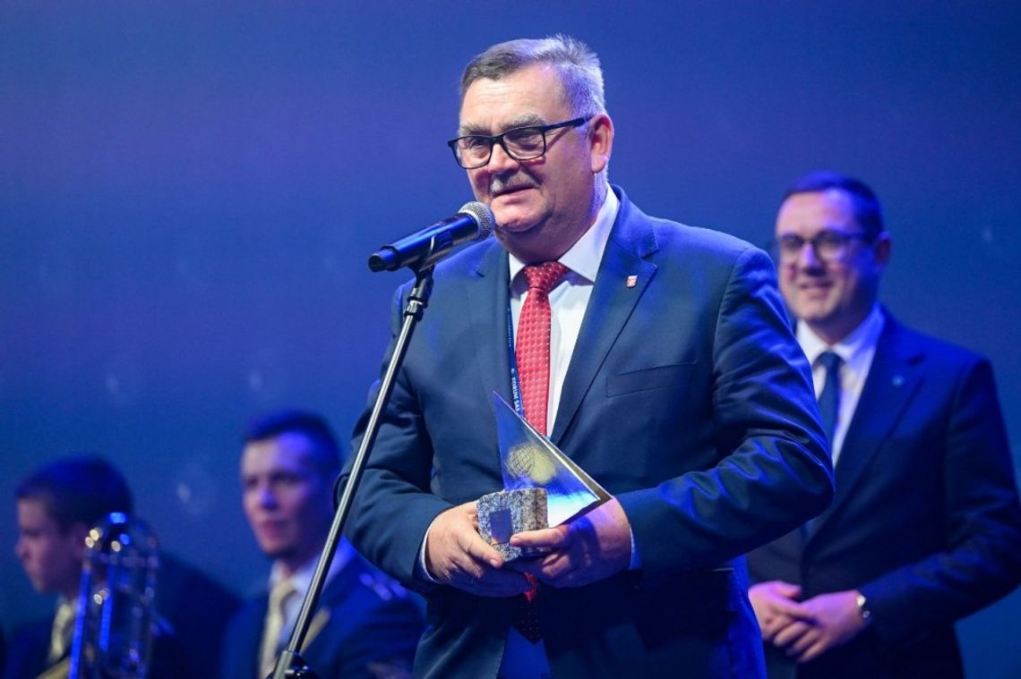 Wójt Zbigniew Wojas nagrodzony podczas Forum Ekonomicznego w Zakopanem