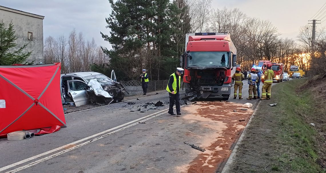 Wypadek drogowy w Libiążu. Nie żyje 46 – letni pasażer osobówki