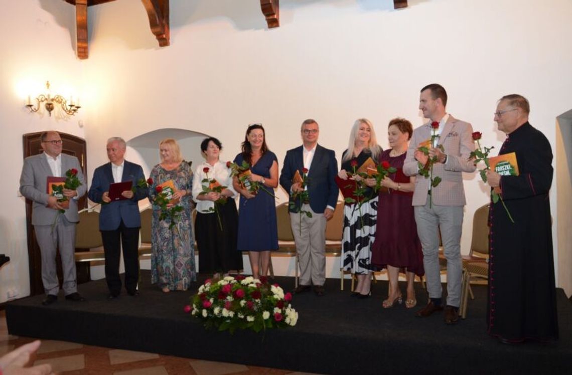Zamek, lutnia i poeta – podróż do renesansowych czasów
