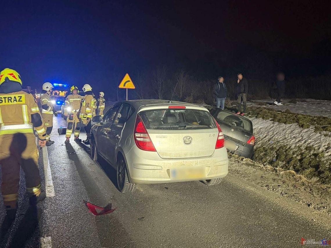Zdarzenie drogowe z udziałem czterech pojazdów na DK-79 w Nawojowej Górze. Jedna osoba poszkodowana Zdarzenie drogowe z udziałem czterech pojazdów na DK-79 w Nawojowej Górze. Jedna osoba poszkodowana