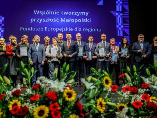 Wspólnie tworzymy przyszłość Małopolski. Fundusze Europejskie - sukces, który rozwija region [zdjęcia]