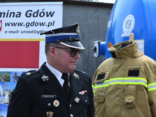 Przekazanie sprzętu zakupionego w ramach Programu Ochrony Ludności i Obrony Cywilnej