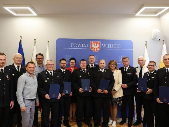 Powiat Wielicki wspiera druhów OSP [zdjęcia]