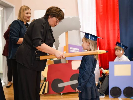 Pierwszoklasiści ze Szkoły Podstawowej w Zagórzu złożyli uroczyste ślubowanie! [ZDJĘCIA]