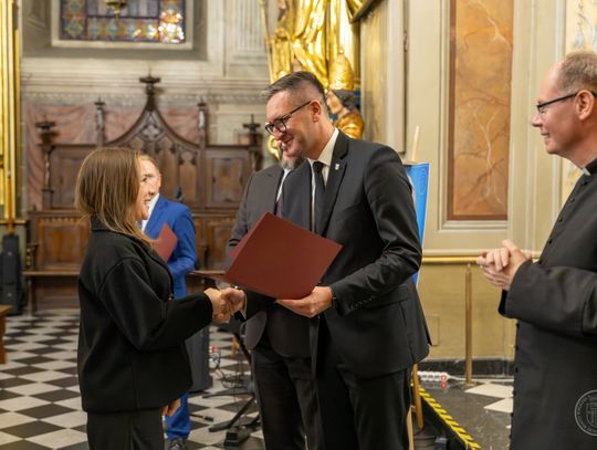 Stypendia im. Jana Pawła II – doceniamy młode talenty i ich osiągnięcia [zdjęcia]